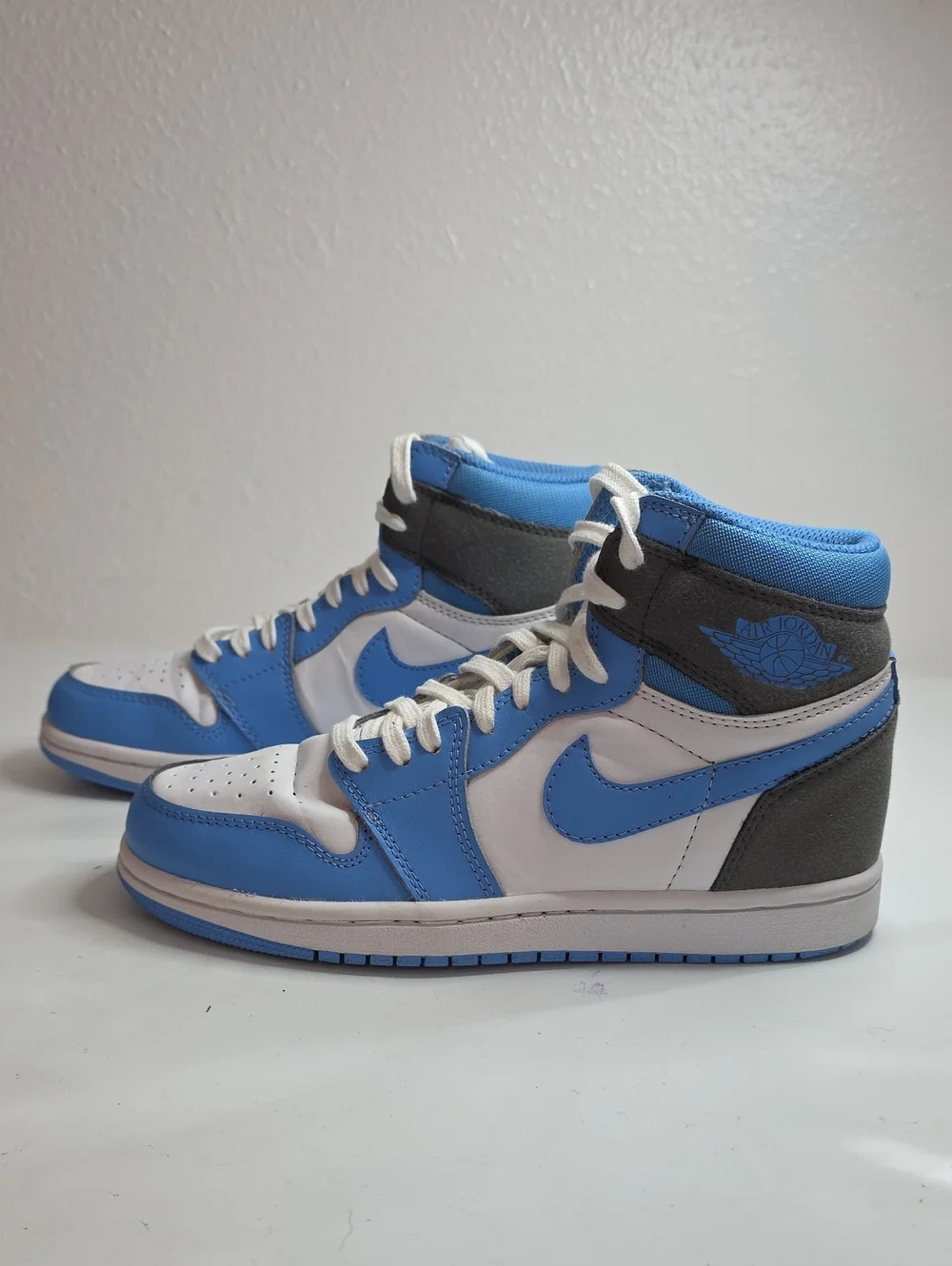 NIKE AIR JORDAN 1 MID UNIVERSITY BLUE GRAY (GS)4.5Y LADIES 6 VGUC CLEAN SNEAKERS